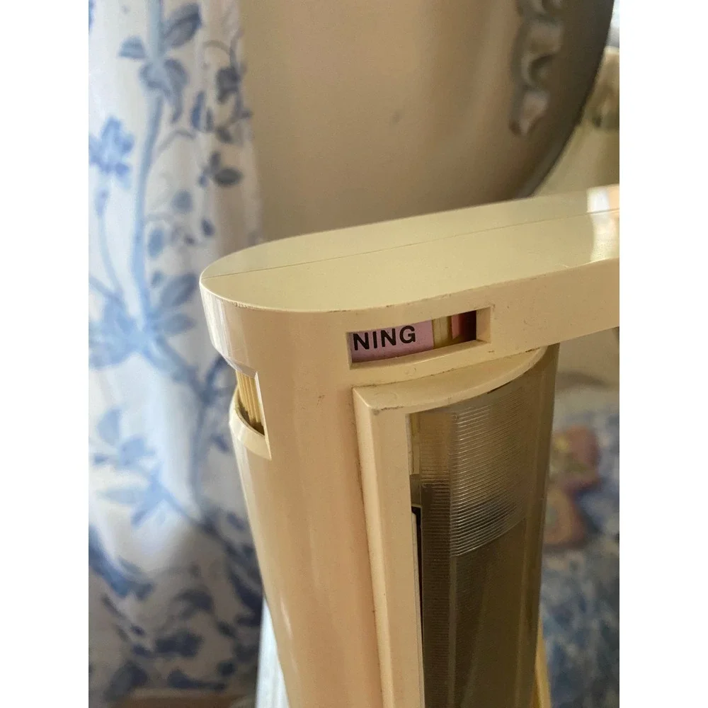 Vintage JCPenney Lighted Makeup Mirror Tabletop Vanity Dual Side Lights Cream
